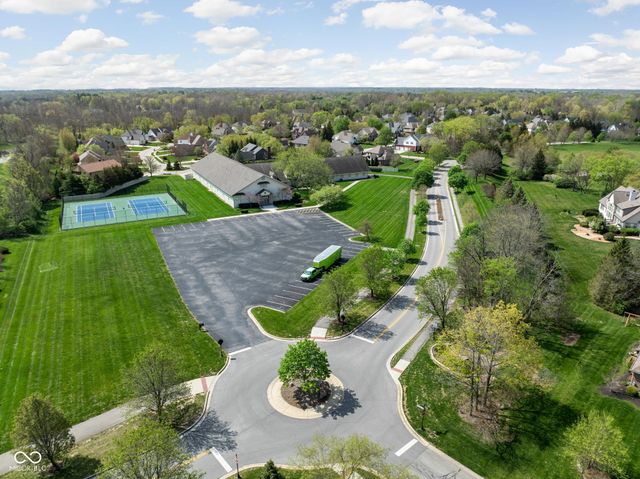 11618 Summit Circle, Zionsville, IN 46077