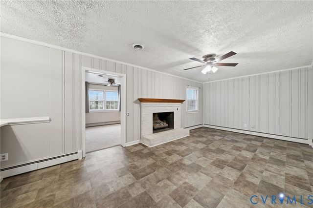 9170 Avondale Dr, Mechanicsville, VA 23116