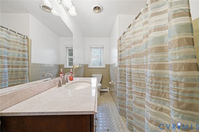 9170 Avondale Dr, Mechanicsville, VA 23116