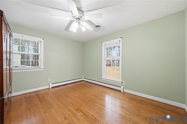 9170 Avondale Dr, Mechanicsville, VA 23116