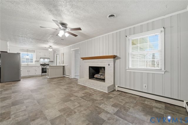 9170 Avondale Dr, Mechanicsville, VA 23116