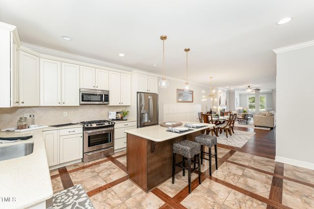 379 Tobacco Farm Way, Chapel Hill, NC 27516
