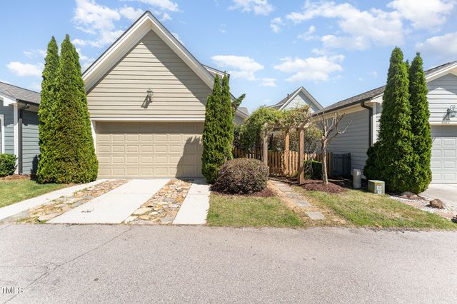 379 Tobacco Farm Way, Chapel Hill, NC 27516
