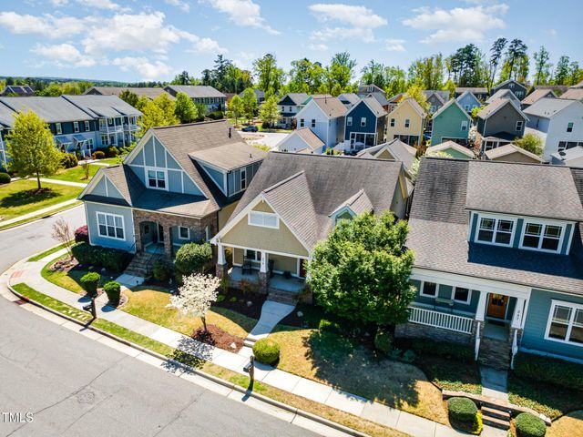 379 Tobacco Farm Way, Chapel Hill, NC 27516
