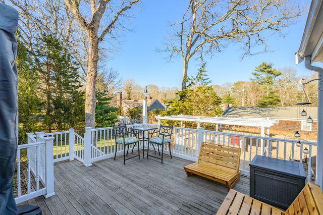 60 Linden Lane, Osterville, MA 02655