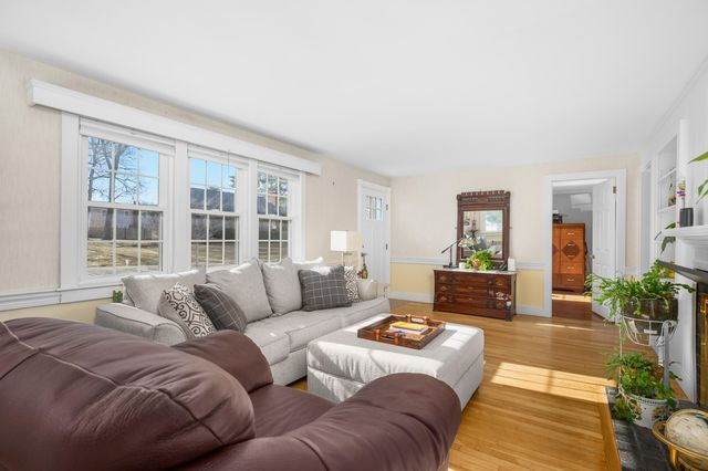 60 Linden Lane, Osterville, MA 02655