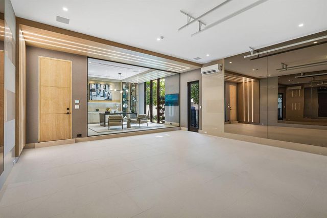 1520 Royal Palm Way, Boca Raton, FL 33432