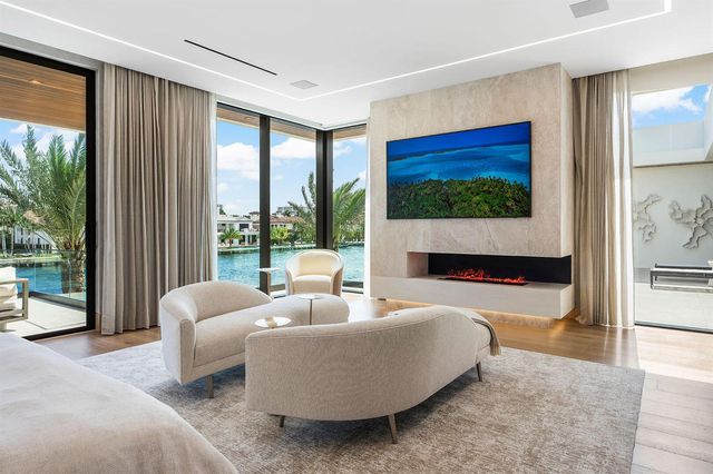 1520 Royal Palm Way, Boca Raton, FL 33432