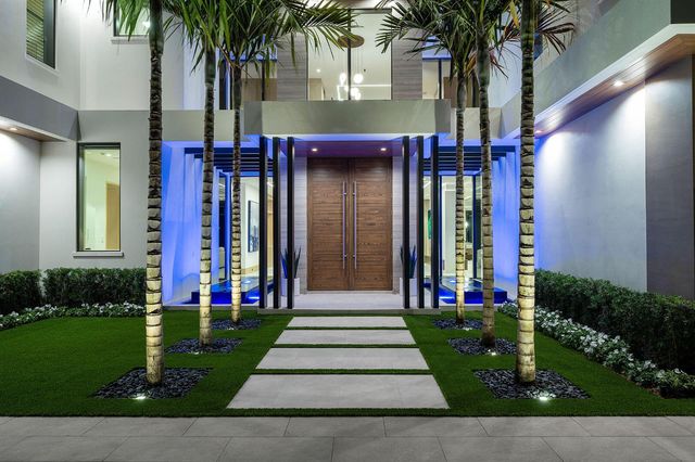 1520 Royal Palm Way, Boca Raton, FL 33432