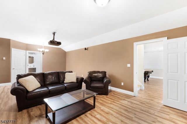 5 Willow Way, Florham Park Boro, NJ 07932