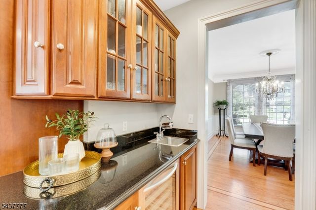 5 Willow Way, Florham Park Boro, NJ 07932
