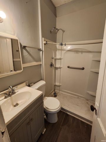 216 Oak Street, Evansville, IN 47713