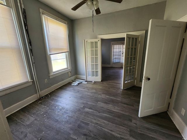 216 Oak Street, Evansville, IN 47713