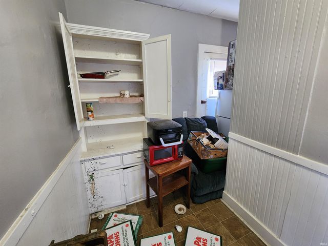 216 Oak Street, Evansville, IN 47713