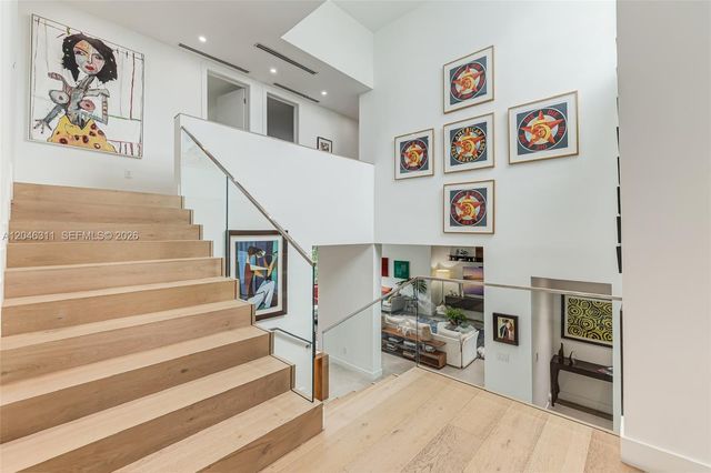 445 Ridgewood Road, Key Biscayne, FL 33149