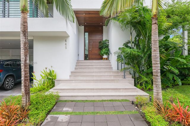 445 Ridgewood Road, Key Biscayne, FL 33149
