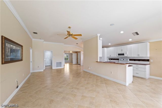11038 Iron Horse WAY, Fort Myers, FL 33913