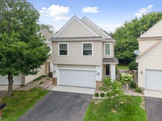 8795 North Bay Drive, Chanhassen, MN 55317