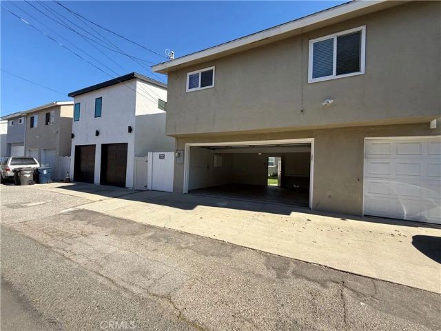 907 Huntington Street, Huntington Beach, CA 92648