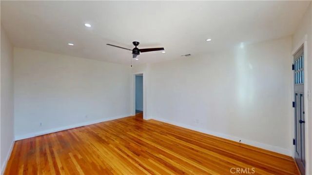 907 Huntington Street, Huntington Beach, CA 92648