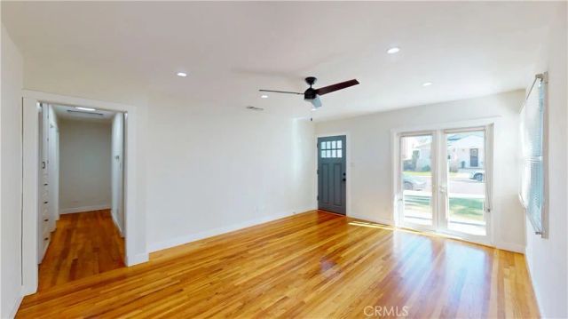 907 Huntington Street, Huntington Beach, CA 92648