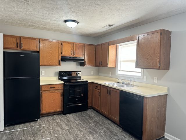 1720 Baltimore Dr Apt C, Clarksville, TN 37043