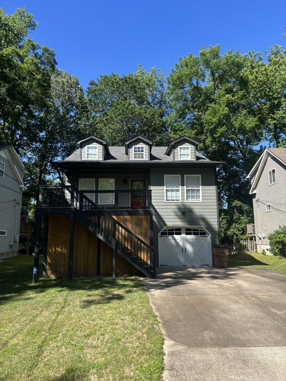 2141 Wooddale Ln, Nashville, TN 37214