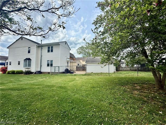 1605 24th Street, Parkersburg, WV 26101