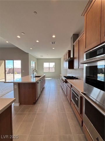 11831 Giroma Avenue, Las Vegas, NV 89138