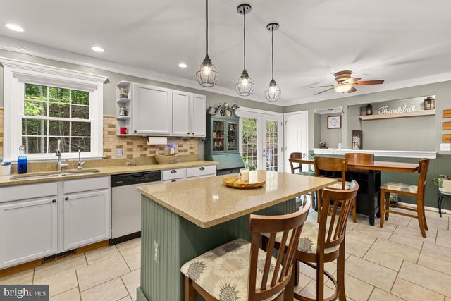 33 WILLIAM AND MARY LN, Stafford, VA 22554
