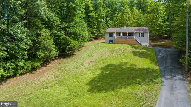 33 WILLIAM AND MARY LN, Stafford, VA 22554
