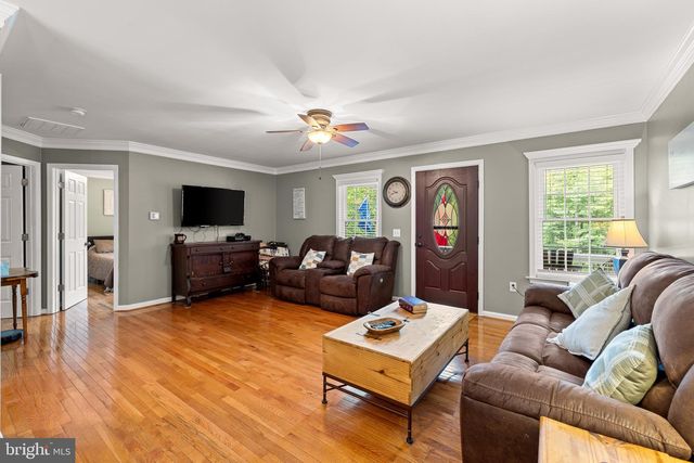 33 WILLIAM AND MARY LN, Stafford, VA 22554