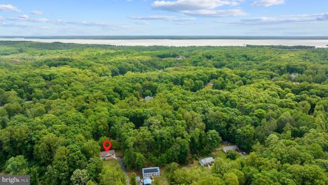 33 WILLIAM AND MARY LN, Stafford, VA 22554