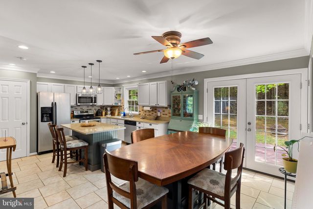 33 WILLIAM AND MARY LN, Stafford, VA 22554