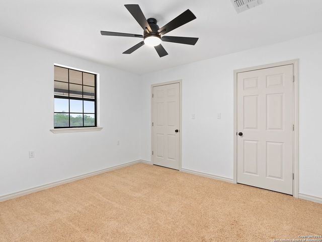 601 Wildflower Drive, Lytle, TX 78052