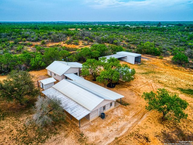601 Wildflower Drive, Lytle, TX 78052