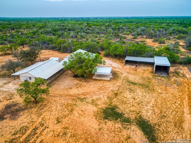 601 Wildflower Drive, Lytle, TX 78052