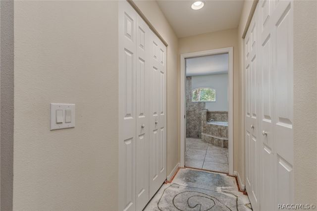 12684 W Crystalview Lane, Crystal River, FL 34428