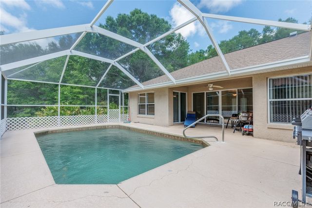 12684 W Crystalview Lane, Crystal River, FL 34428