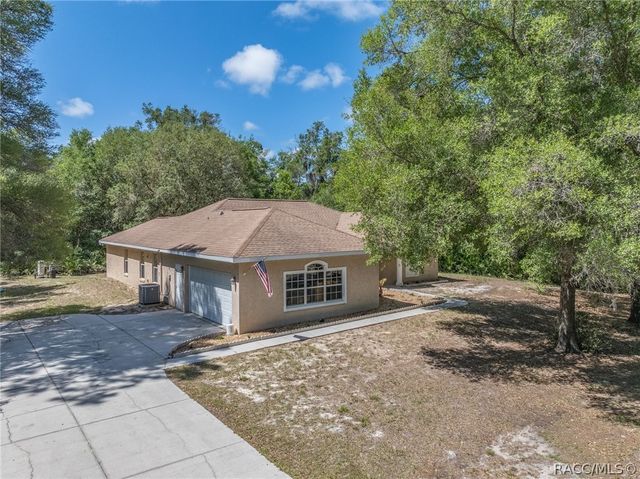 12684 W Crystalview Lane, Crystal River, FL 34428