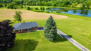 18100 English Road, Manchester Twp, MI 48158