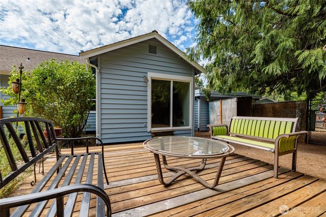 2001 30th Street, Bellingham, WA 98225
