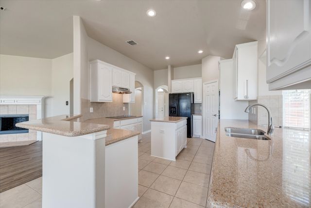 2600 Stable Door Lane, Fort Worth, TX 76244