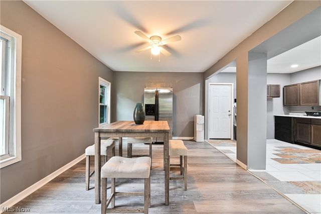 49 Penfield Avenue, Akron, OH 44310