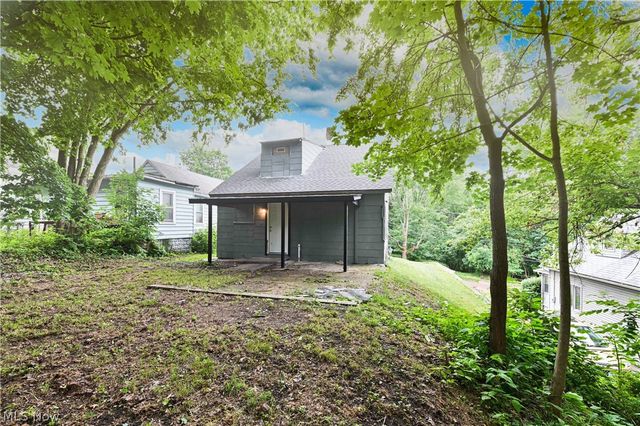 49 Penfield Avenue, Akron, OH 44310