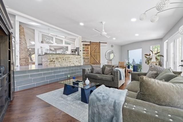13204 Onion Creek DR, Manchaca, TX 78652