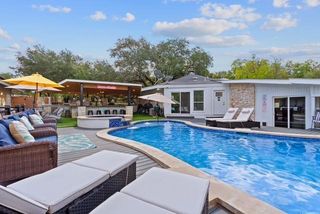 13204 Onion Creek DR, Manchaca, TX 78652