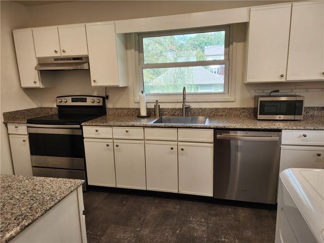 2037-B Lively Ridge NE Road, Atlanta, GA 30329