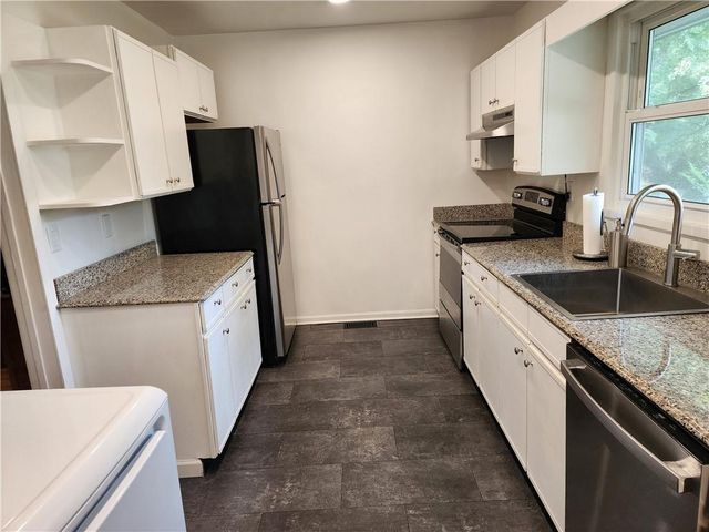 2037-B Lively Ridge NE Road, Atlanta, GA 30329