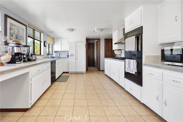 19678 Red Feather Road, Apple Valley, CA 92307